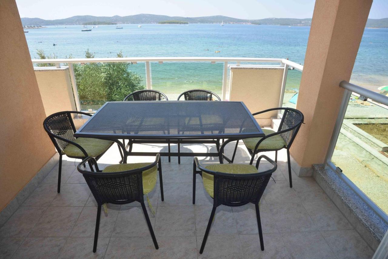 Apartments Citrine On The Beach Biograd Na Moru Extérieur photo