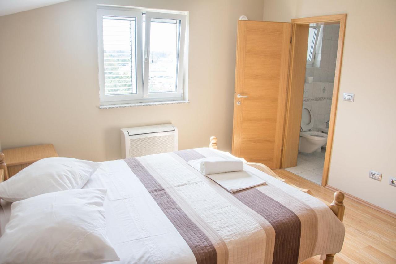 Apartments Citrine On The Beach Biograd Na Moru Extérieur photo