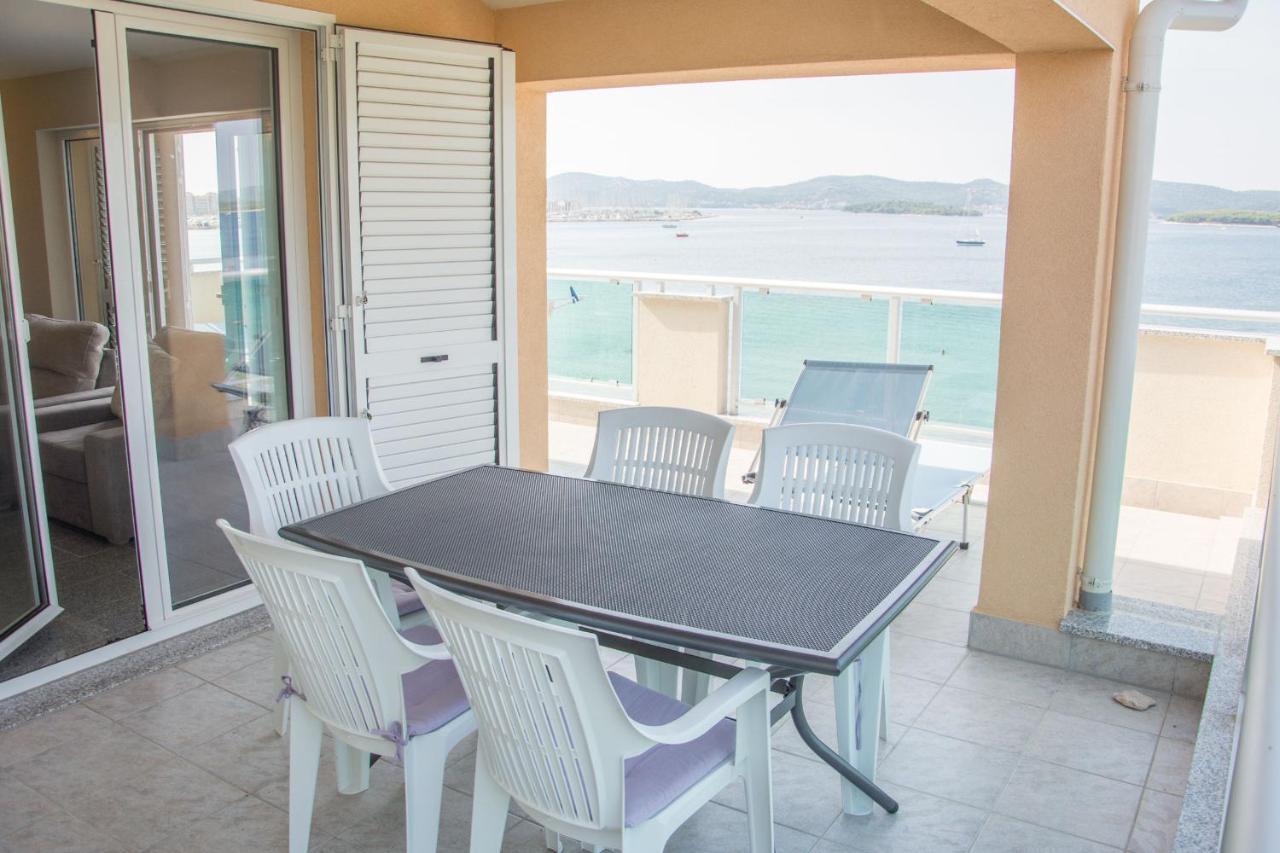Apartments Citrine On The Beach Biograd Na Moru Extérieur photo